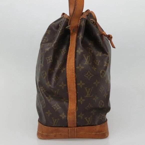 LOUIS VUITTON Monogram Noe Shoulder Bag - Picture 3 of 16